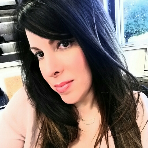 Meet your Posher, Melanie - Picture 2 of 9